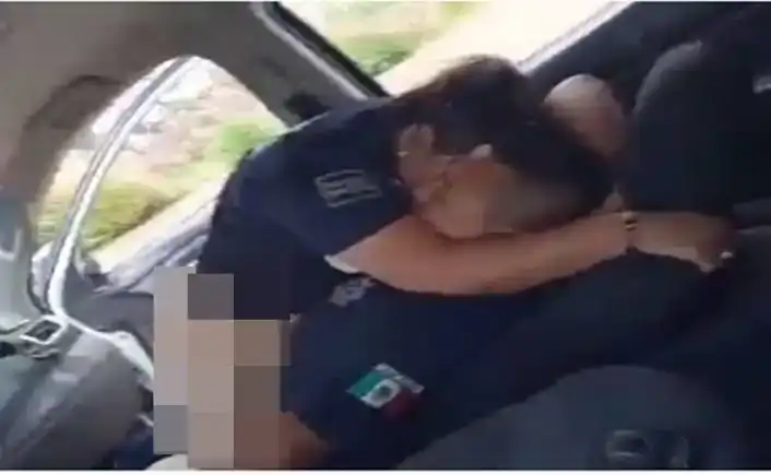 18+ Video Viral De Policías En Patrulla: Cdmx, Tiktok Y El Escándalo Del Año, Video Del Policía Viral